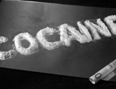 Ποιοι είναι οι 8 Ελληνες που μετέφεραν 1,7 τόνους κοκαΐνης στην Γαλλία; - Προφυλακίστηκαν με βαριές κατηγορίες